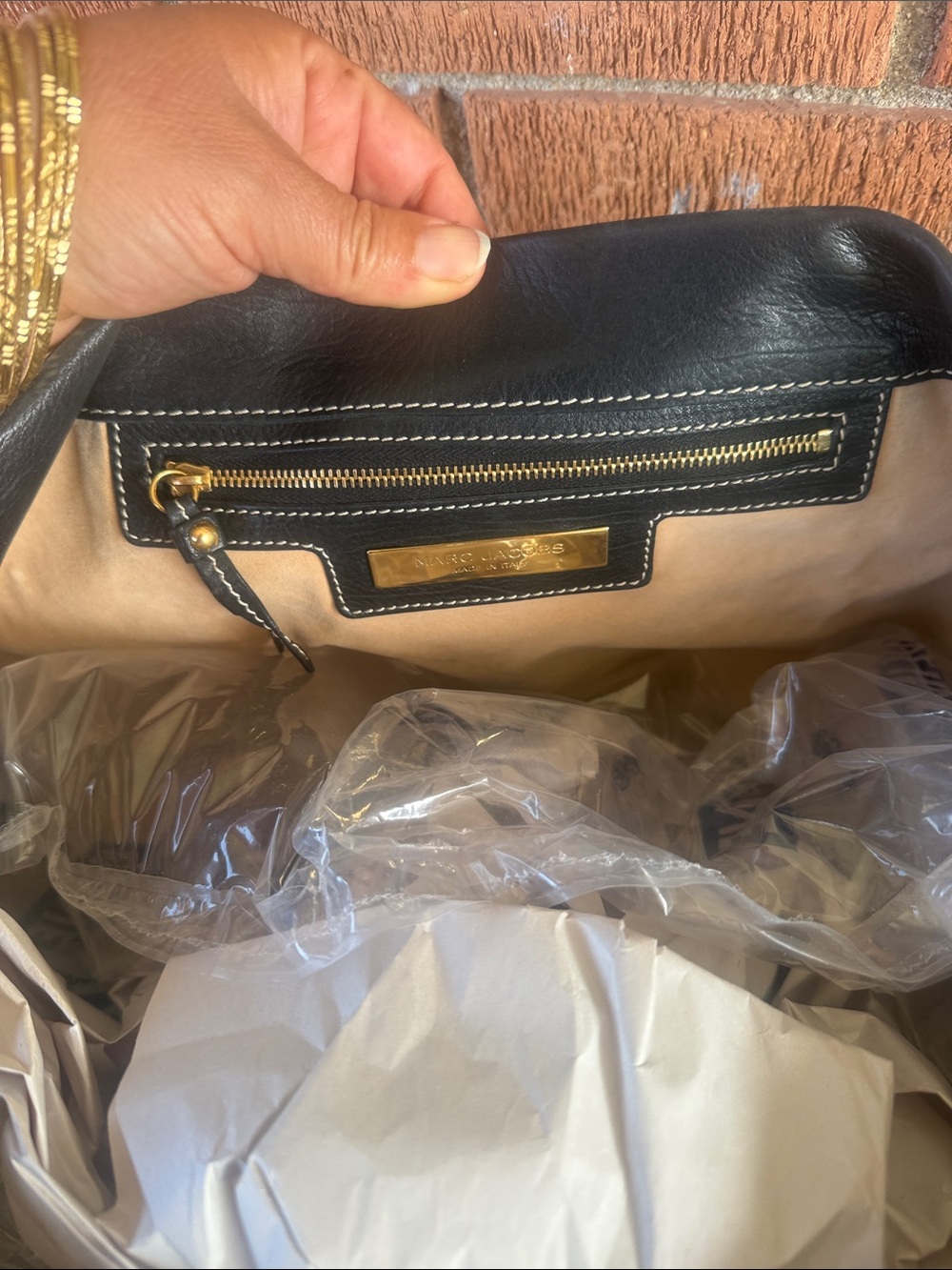 🖤Classic lovely Marc Jacobs satchel Black Leather Tote Bag with Gold Hardware🖤 - Picture 13 of 17